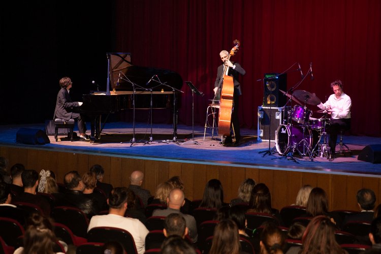 Akdeniz Opera ve Bale Kulübü'nden muhteşem konser