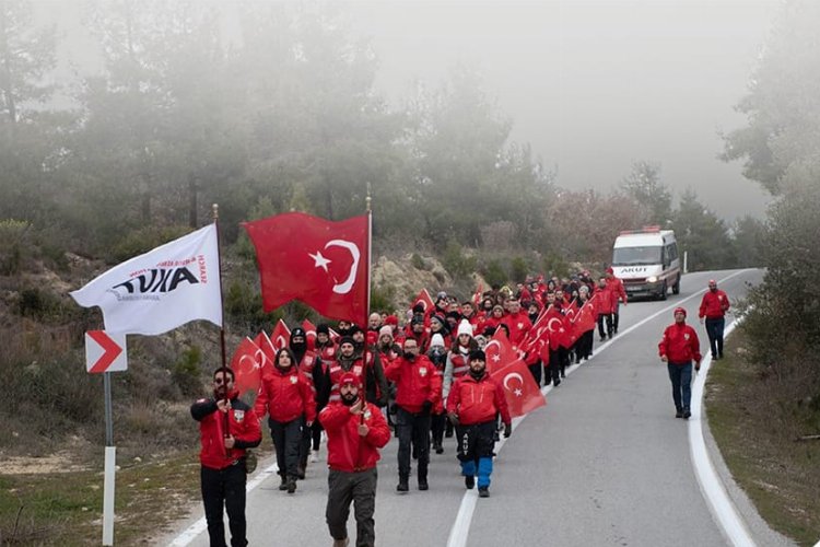 AKUT Çanakkale'de şehitlerin huzuruna çıkıyor