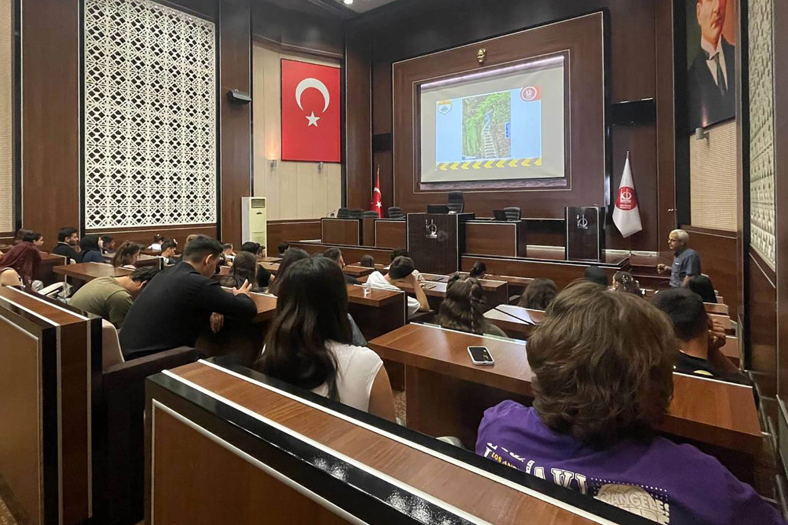 Ankara Keçiören Belediyesi'nin stajyerlerine 'iş güvenliği' eğitimi
