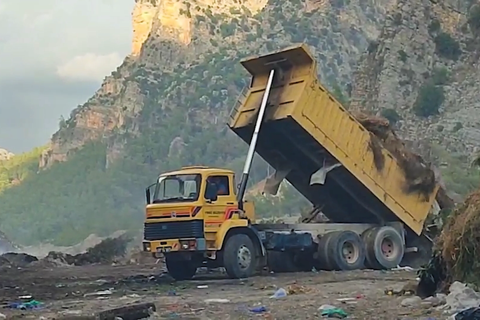 Antalya'da iki belediyeye 3,7 milyon TL 'çevre' cezası!