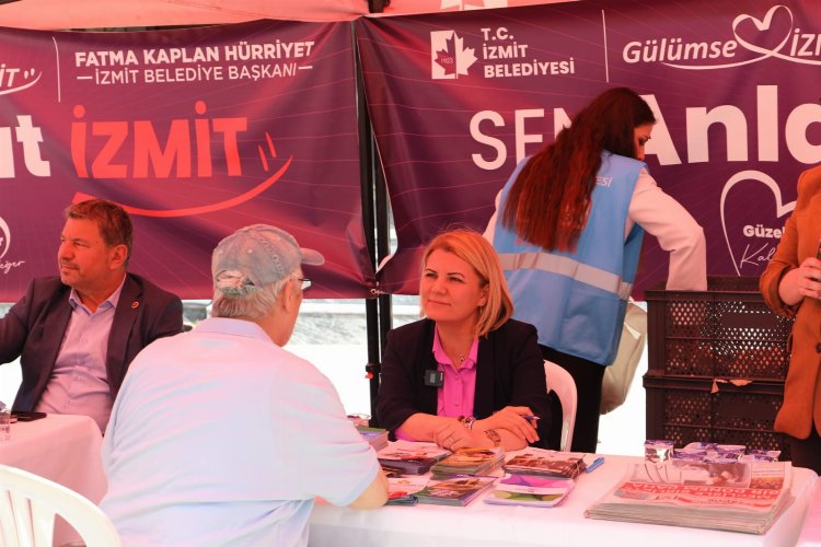 Başkan Hürriyet vatandaşı 'Sen Anlat İzmit' programında dinliyor