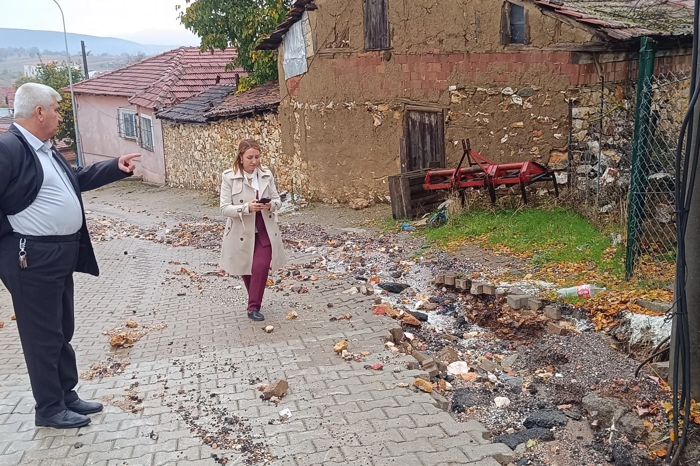 Bilecik Pazaryeri'nde Başkan Tekin'den yağmur sonrası acil talimat