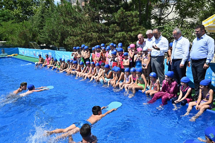 Bursa'da okul bahçelerinde serinleten eğitim