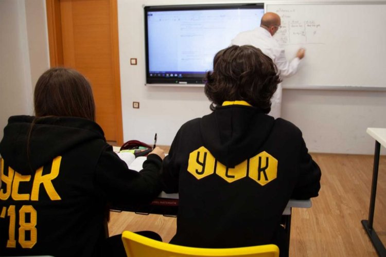 Bursa'da YEK Eğitim Kurumları'nda bursluluk için başvurular başladı