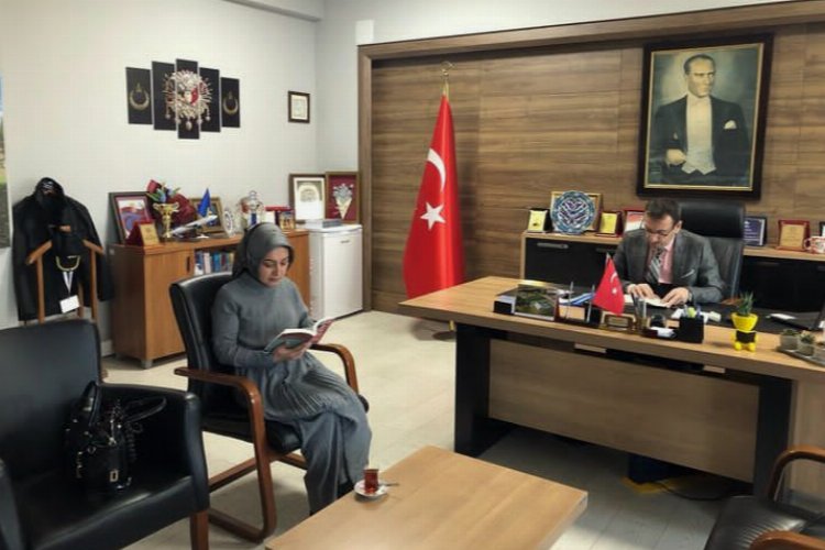 Bursa Yenişehir'de mesaiye kitap okuyarak başlıyorlar