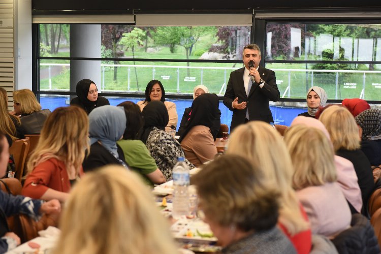 Bursa Yıldırım'da Başkan Yılmaz kadın muhtarlarla buluştu