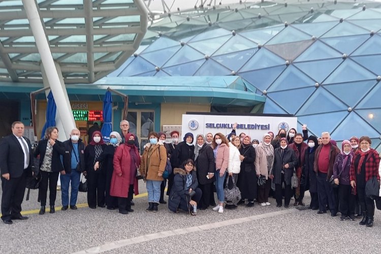 Bursalı emeklilerden Konya'ya huzur turu