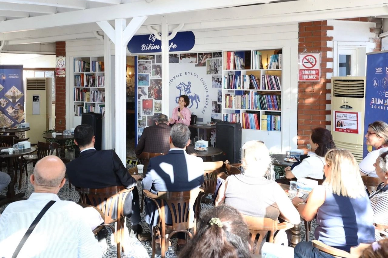 DEÜ Bilim Kafe’de 'Sağlık ve Bilim' buluştu