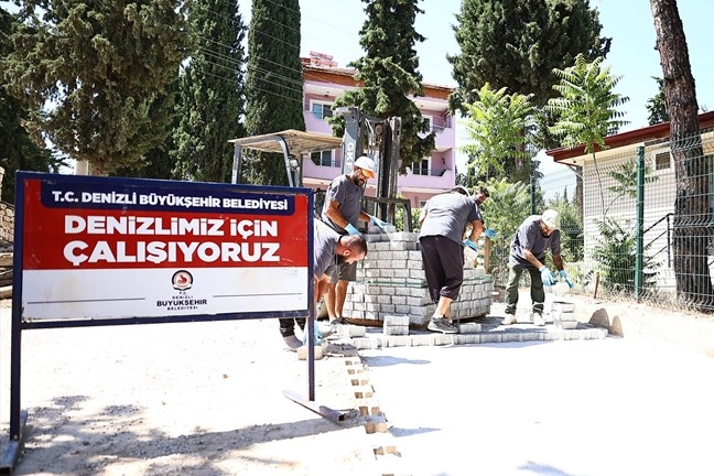 Denizli'nin her köşesi modern yol ağıyla güçleniyor