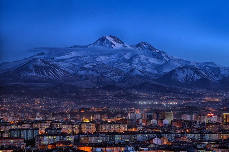 Erciyes Dağı'nda Plaj Voleybolu heyecanı