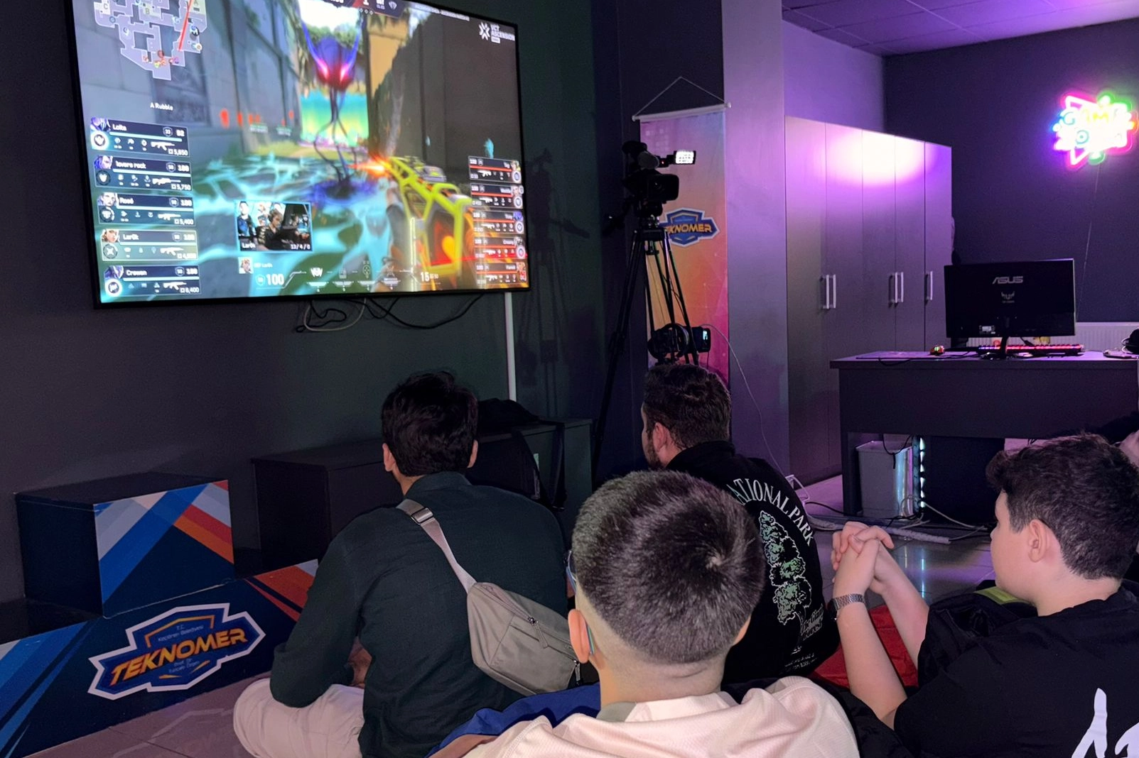 Espor tutkunları Keçiören’de final heyecanı yaşadı Espor tutkunları Keçiören’de final heyecanı yaşadı