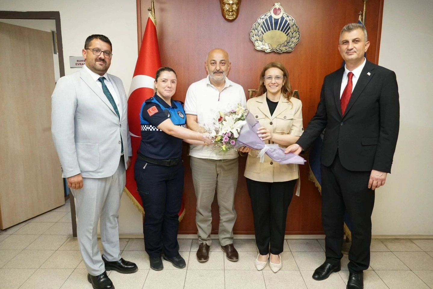 Gölcük Belediyesi'nin gülen yüzüne Başkan Sezer'den ziyaret