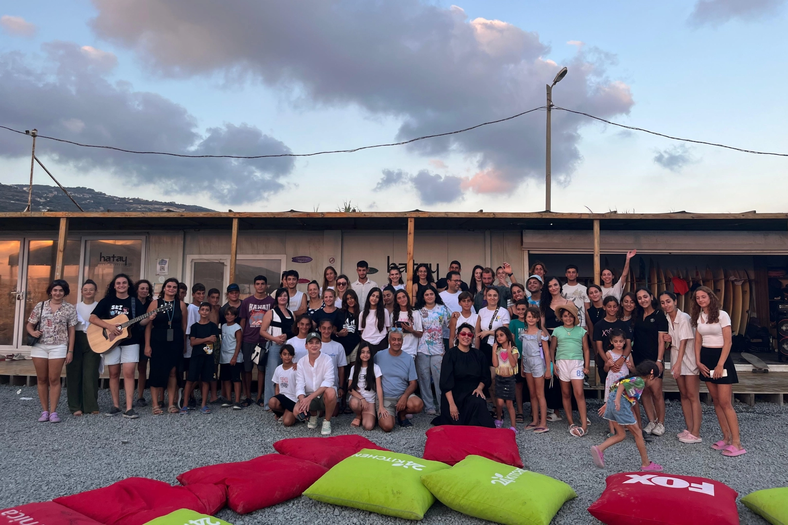 Hatay'da çocukların sörf yolculuğu devam ediyor