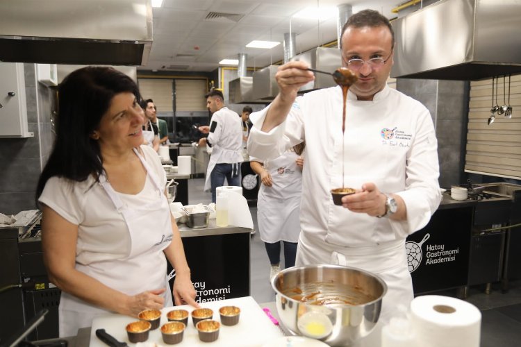 Hatay Gastronomi'de bu hafta 'Hint' yemekleri öğretildi