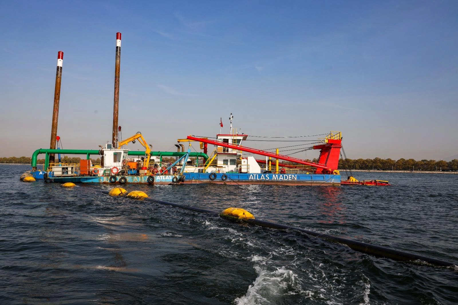 İzmit Körfezi çamurdan temizlendikçe Maldivler’e benzemeye başladı
