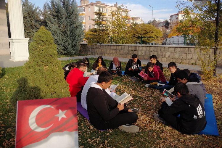 Kayseri Büyükşehir'den gençlere okuma fırsatı