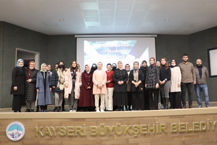Kayseri Büyükşehir'den 'Mutlu Evlilik' Akademisi