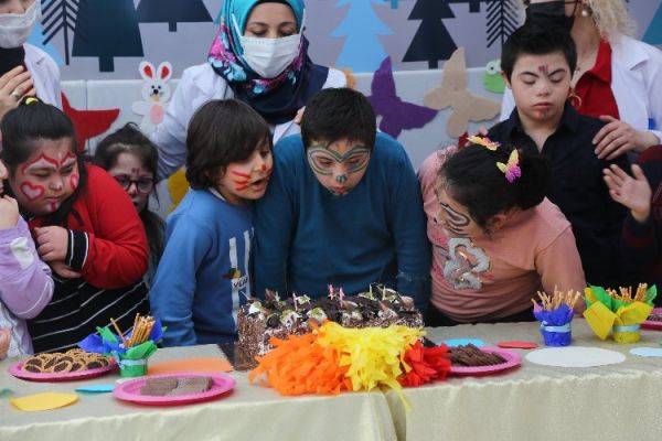 Kayseri'de engelsiz doğum günü