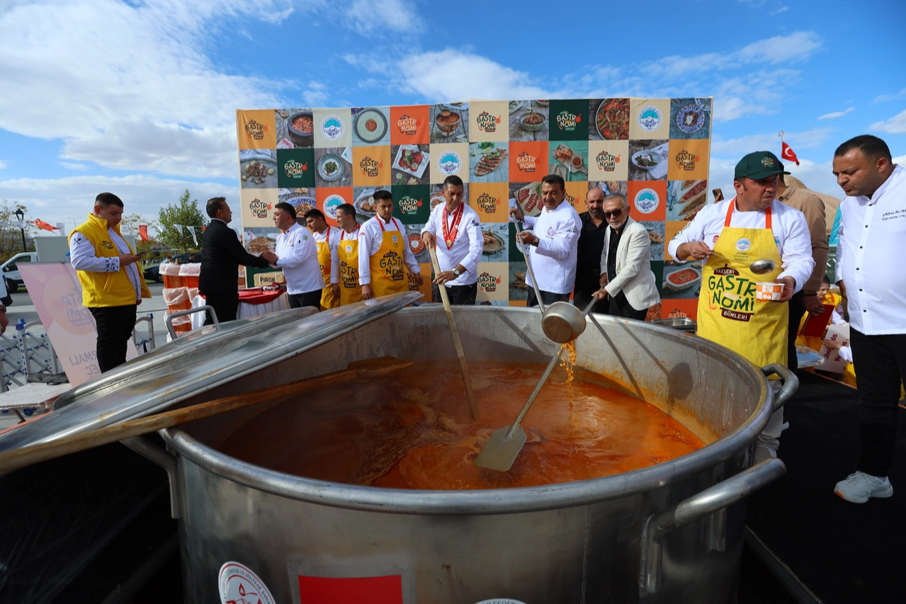 Kayseri'de gastronomi şöleni başladı