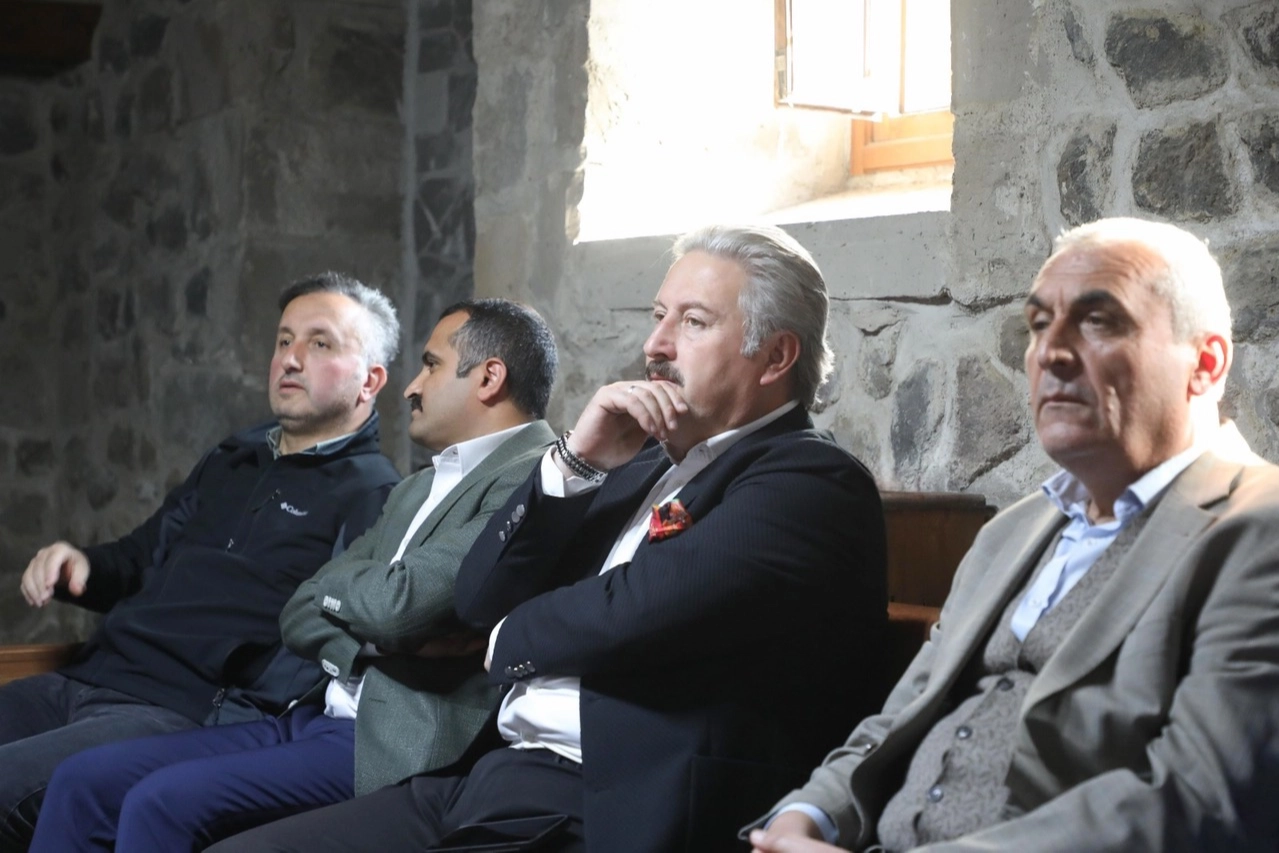 Kayseri Mektep Melikgazi'de kariyer söyleşileri sürüyor