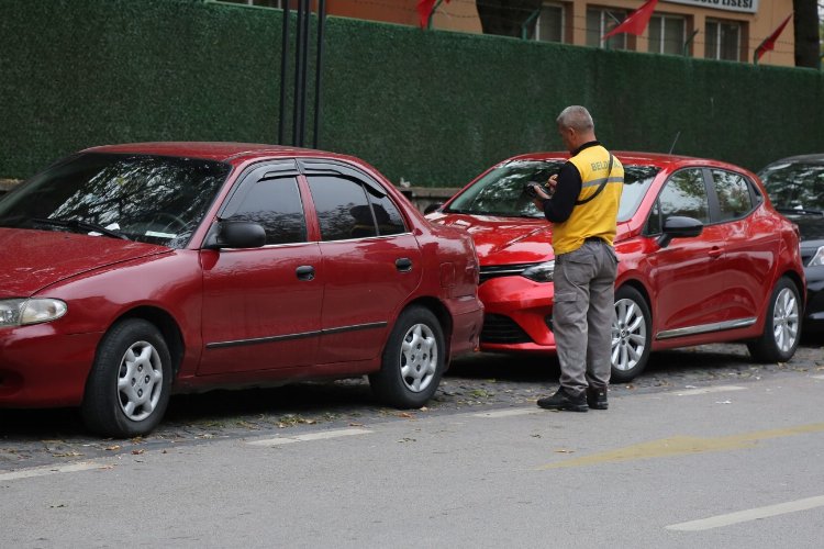 Kocaeli'de yol üstü parklanmada yeni tarife