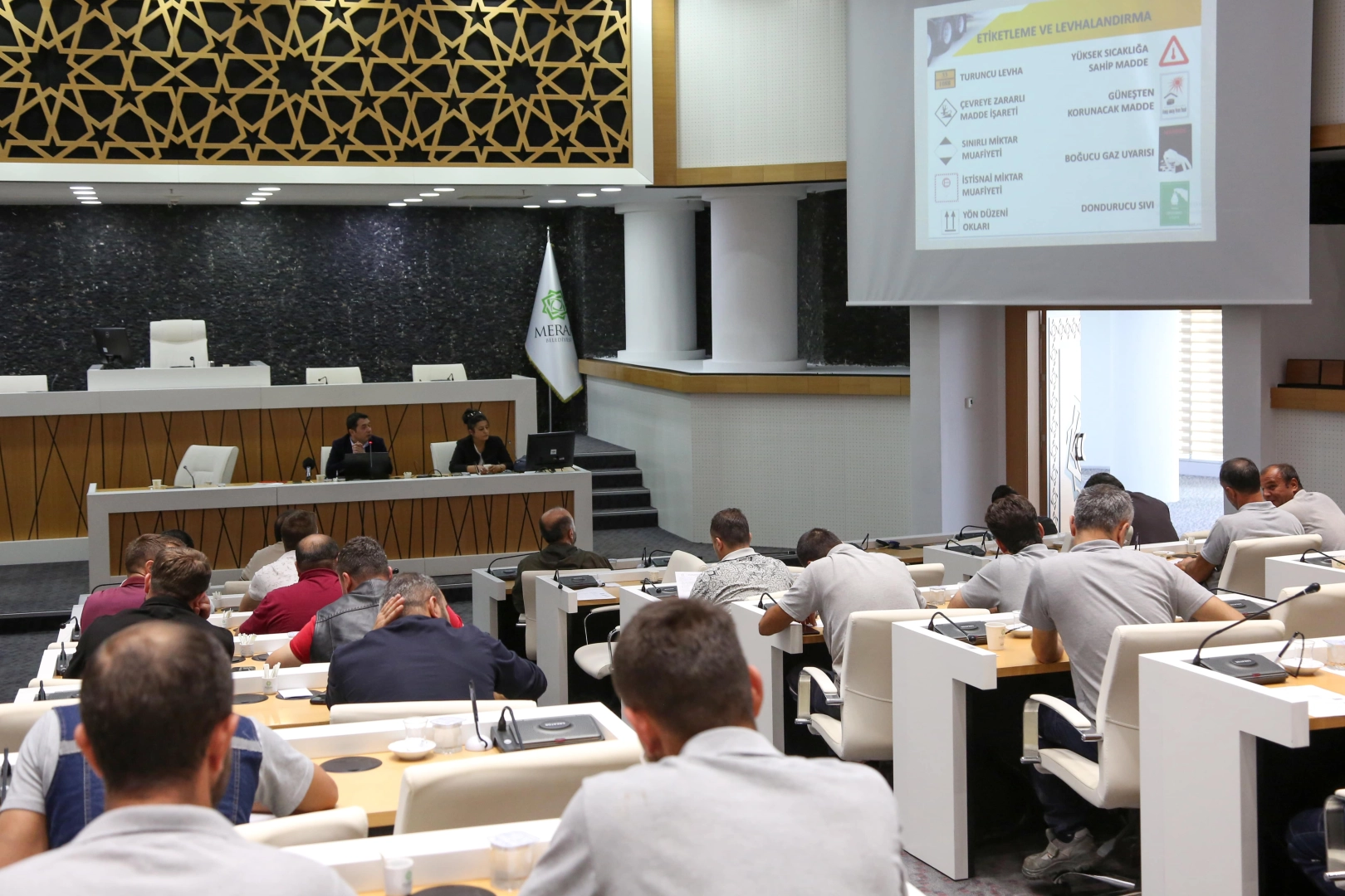 Konya Meram Belediyesi personeline 'tehlikeli madde' eğitimi