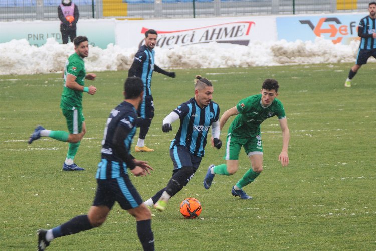 Kütahyaspor ilk yarıyı ikinci tamamladı