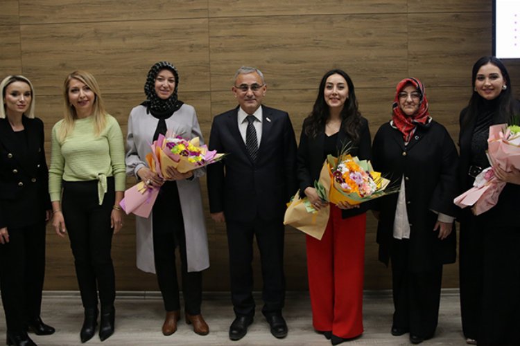 Kütahya'da 'Kadın Hakları ve Aile İçi İletişim' semineri