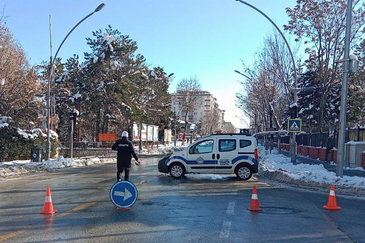 Malatya'da zabıtaya tüfekli saldırı: 4 yaralı