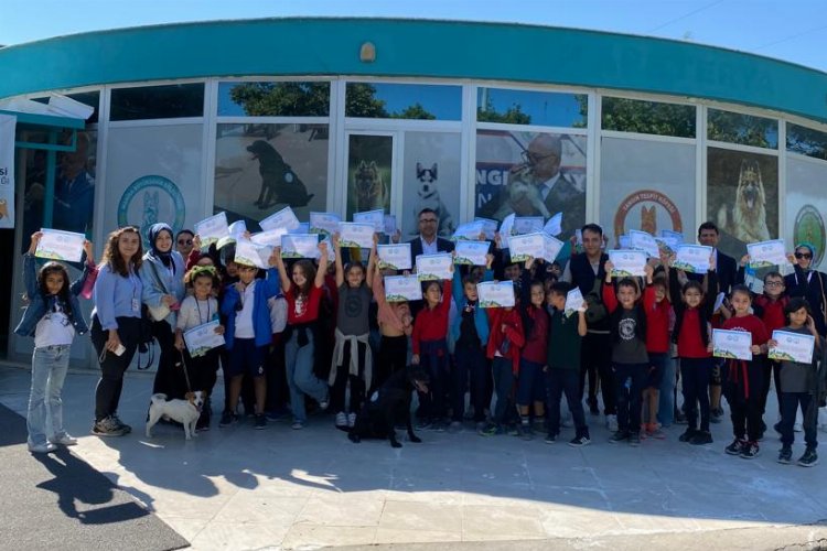 Manisa'da hayvan sevgisine eğlenceli farkındalık