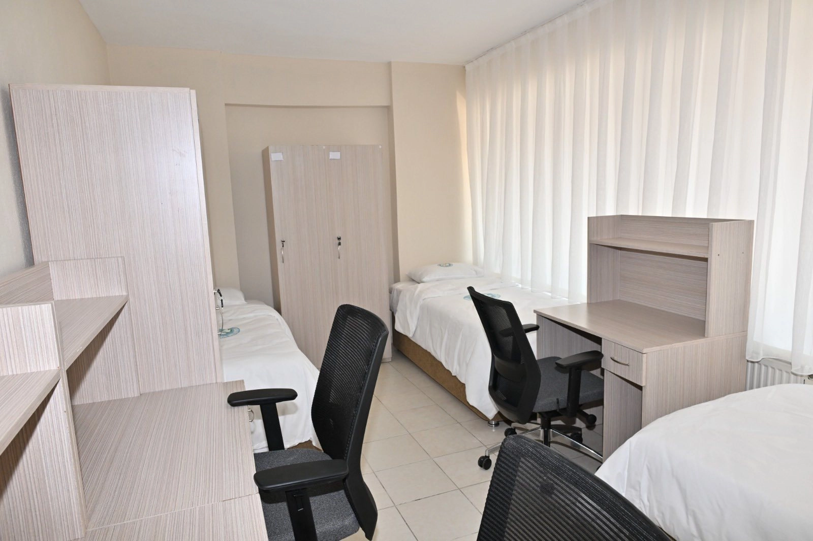 Manisa’da ilk öğrenci misafirhanesi hizmete açıldı