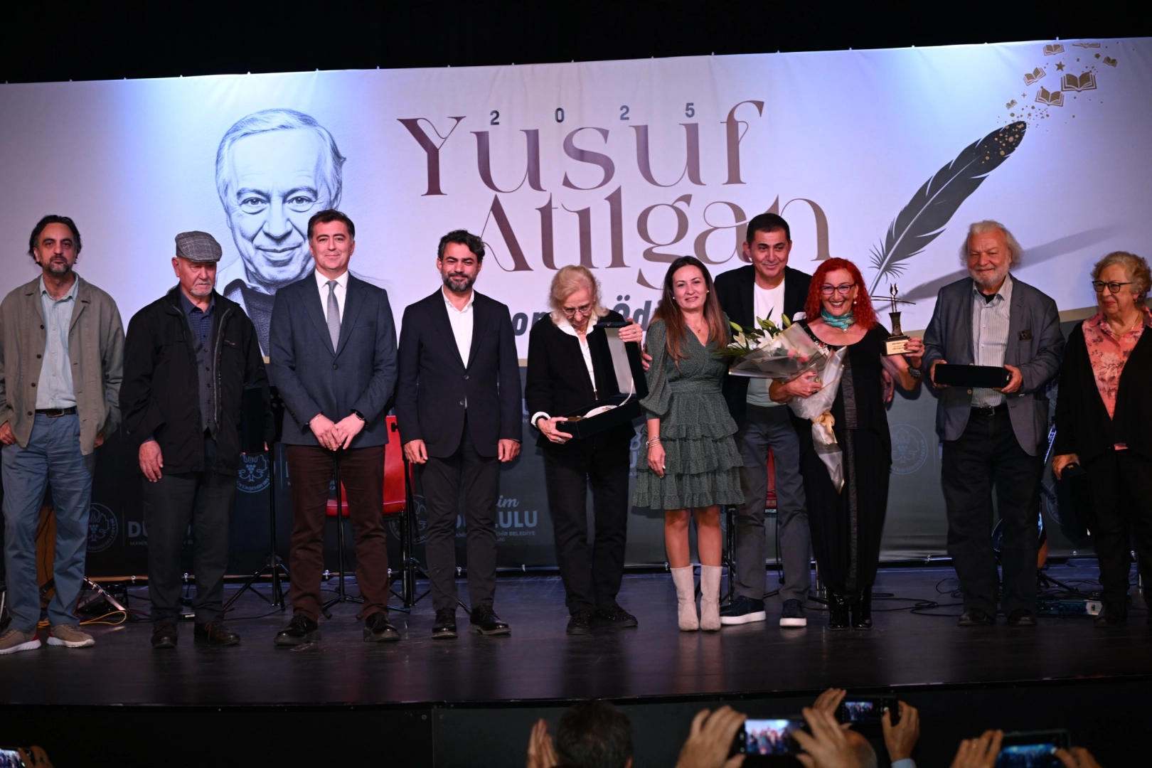 Manisa'dan İnci Aral'a 'özel' ödül