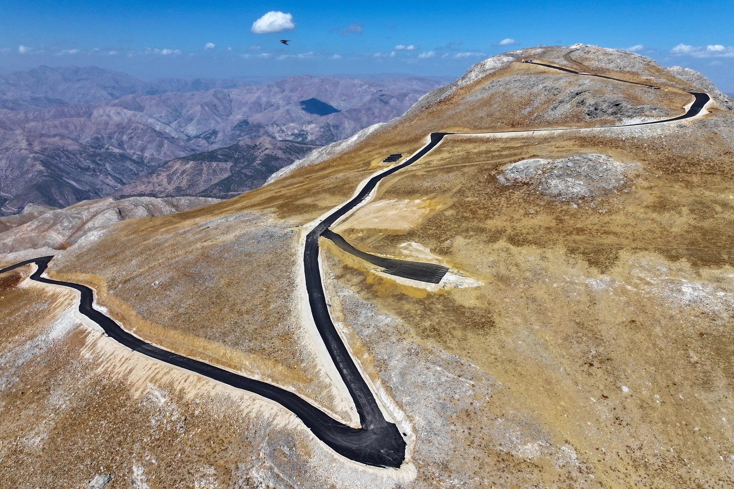 Mereto Dağı turizme açılıyor... Yol ve kilise restorasyonu hızla sürüyor