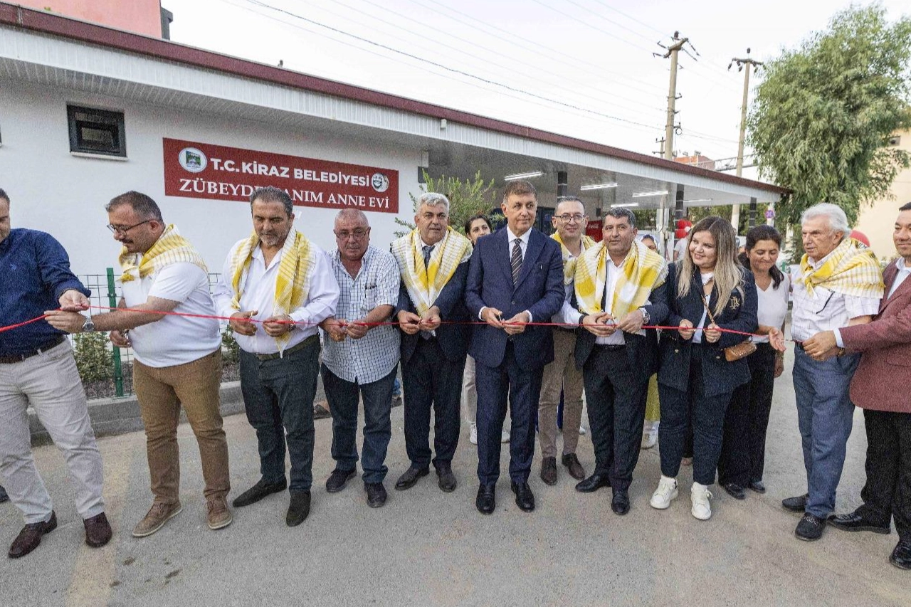 Mimar Ferdi Zeyrek Parkı ve Zübeyde Hanım Anne Evi açıldı