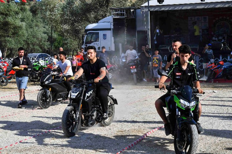 Motosiklet Festivali nefes kesti