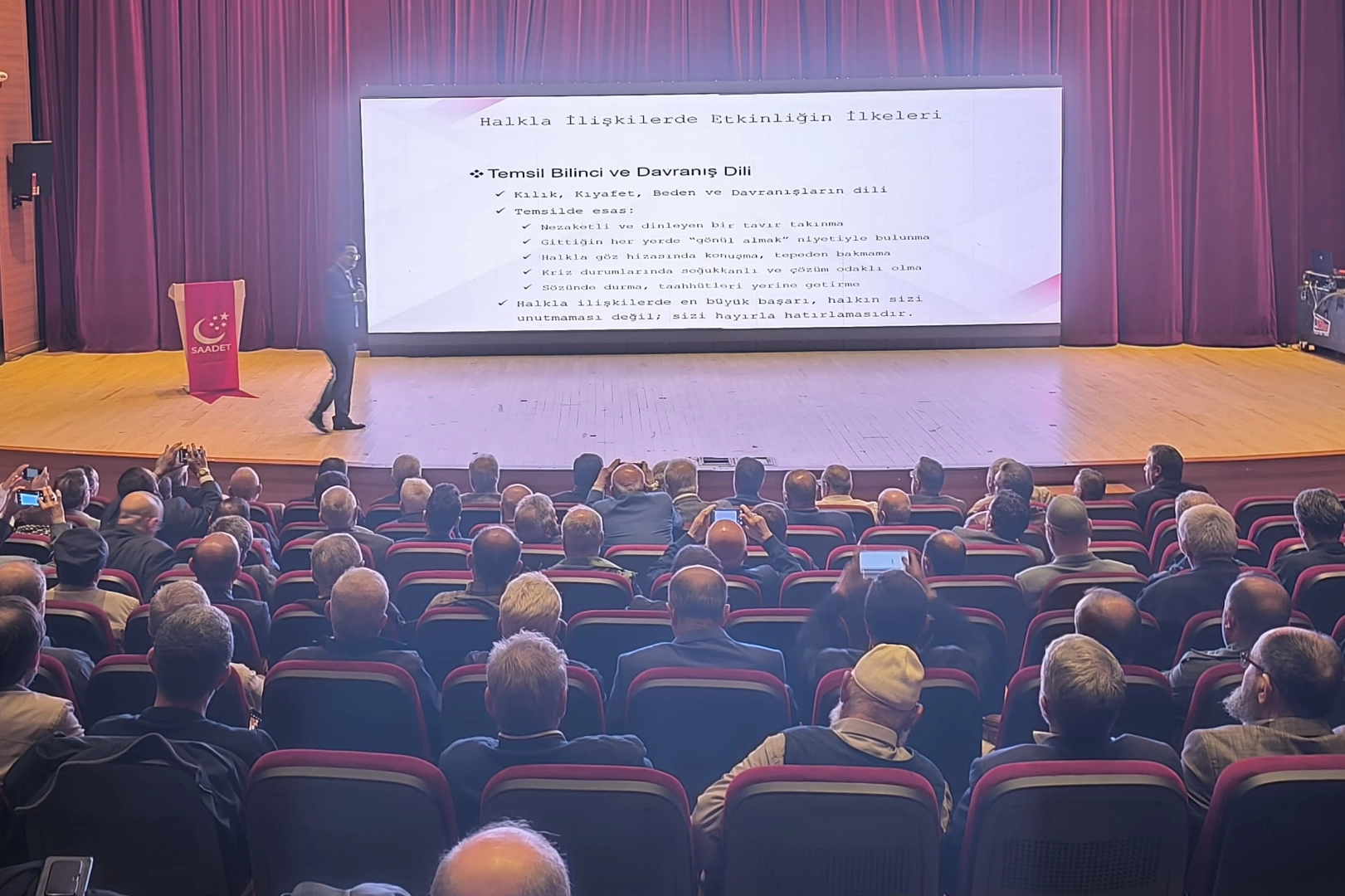 Saadet Partisi Bursa eğitim aldı