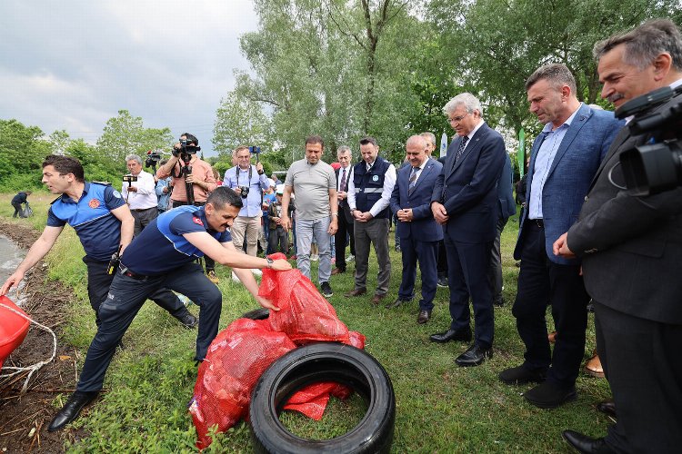 Sapanca Gölü'nden çıkanlar şaşırttı!
