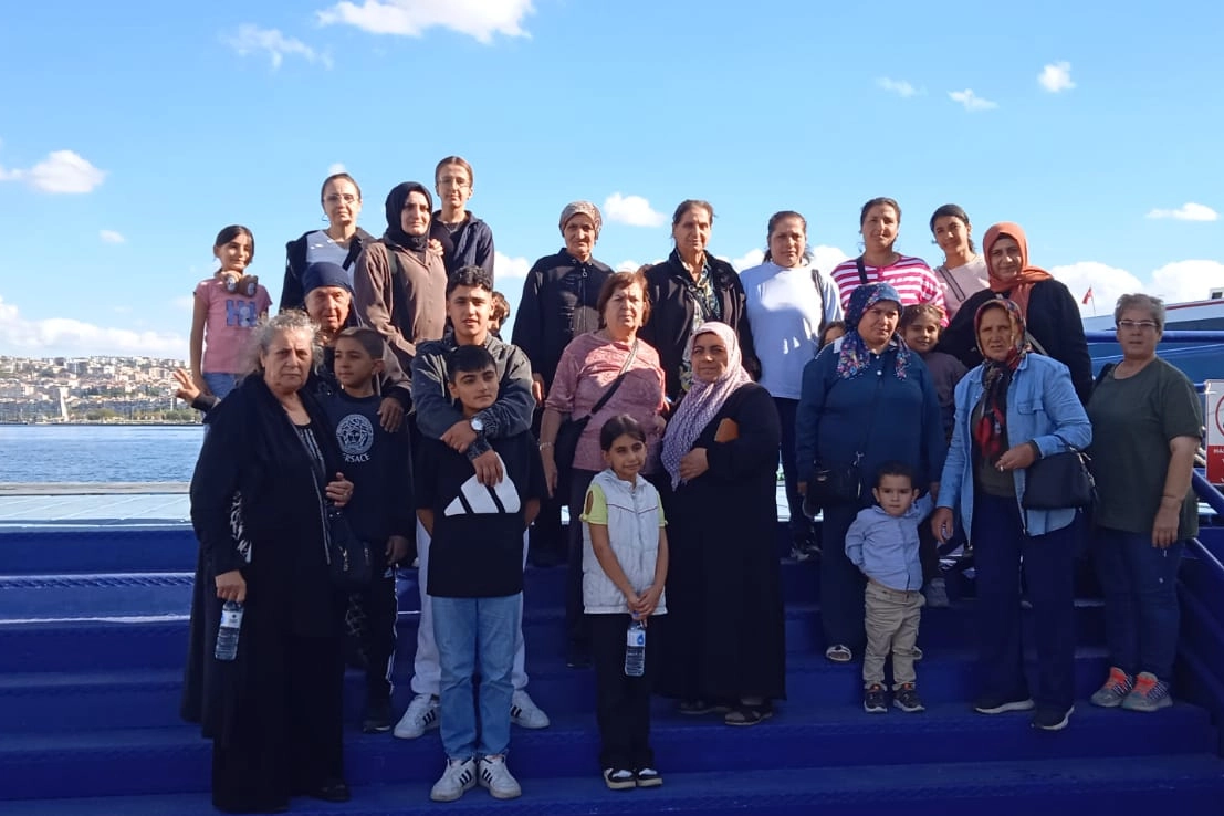 Somalı kadınlar İzmir'de körfez turuna çıktı