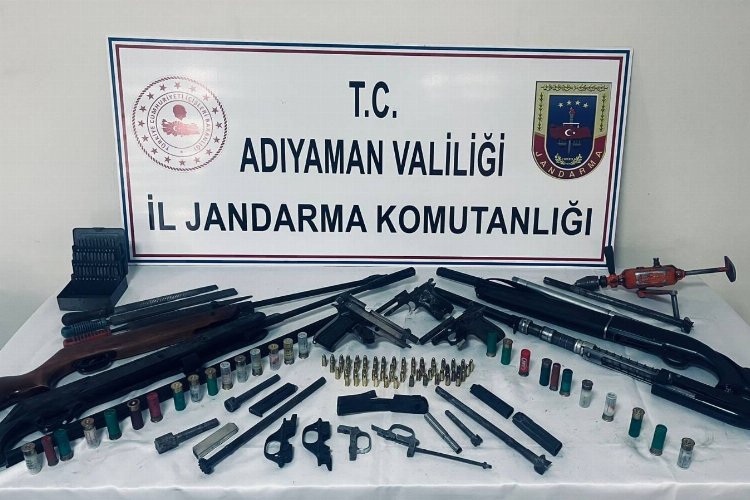 Adıyaman'da evden cephanelik çıktı