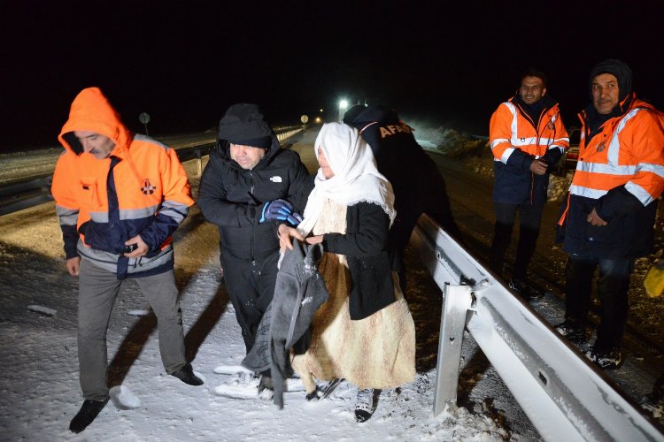 AFAD 4 bin 603 kişiyi güvenli bölgelere sevk etti