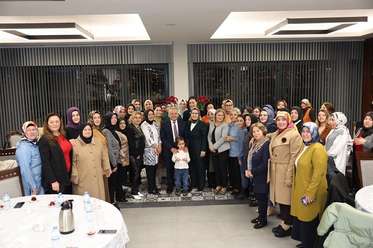 AK Parti Kayseri Kadın Kolları Büyükkılıç'ı ağırladı