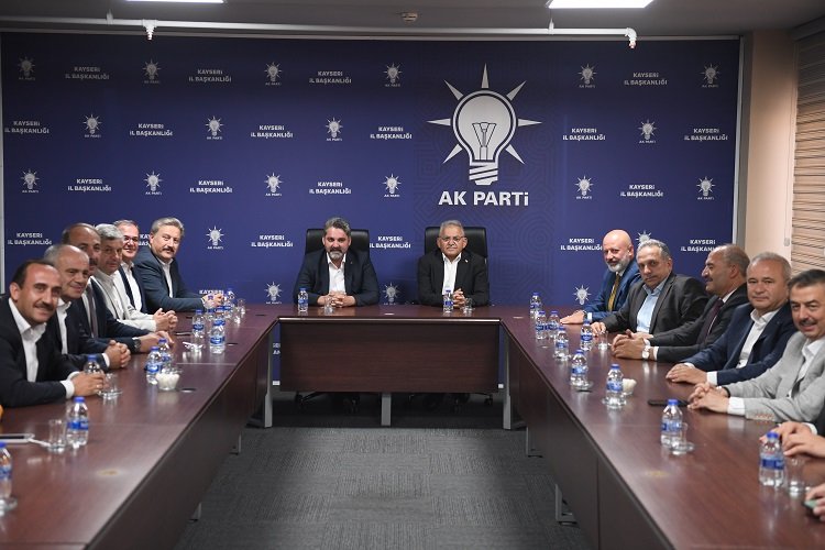 AK Parti Kayseri'ye başkanlardan ziyaret
