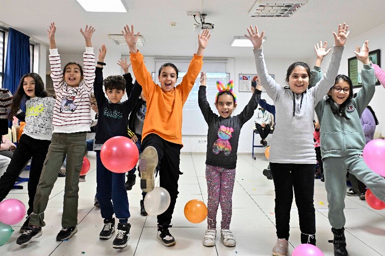 Antalya Muratpaşa'da eğlenerek öğreniyorlar