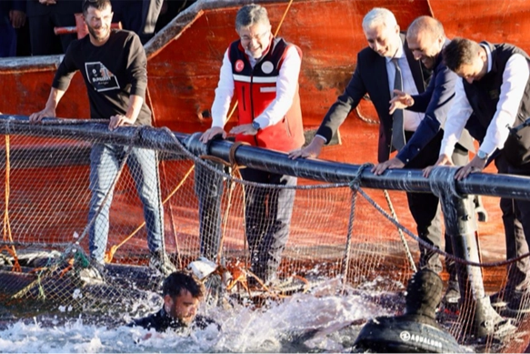 Bakan Yumaklı: Su ürünlerinde hedef 3 milyar dolar ihracat