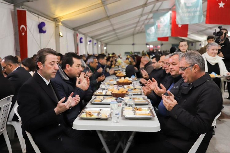 Bandırma'da sofralarda, gönüllerde bir