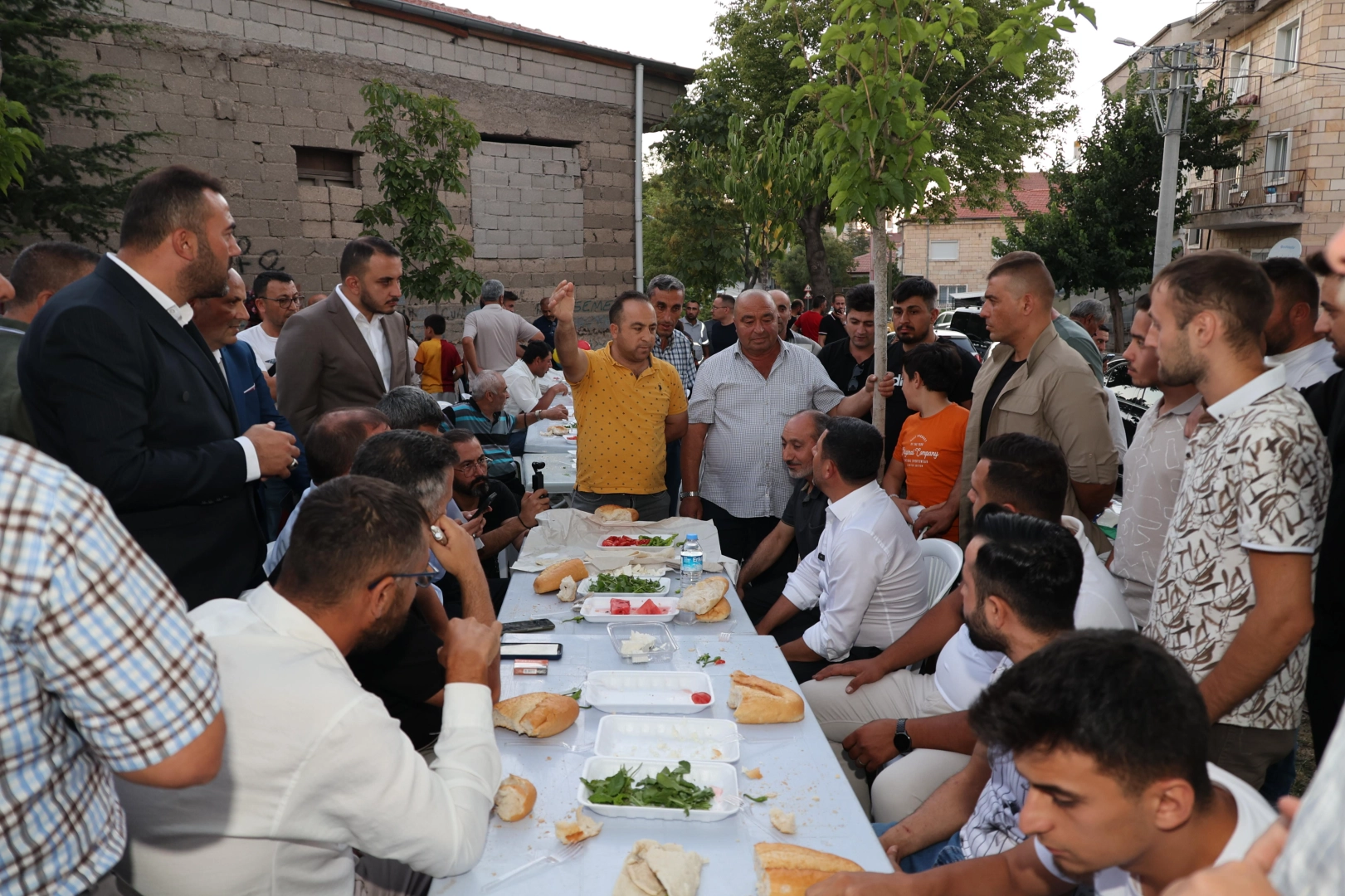 Başkan Arı, Sümer Mahallesi’nde