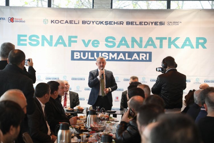 Başkan Büyükakın'dan Gölcük'te esnaf buluşması