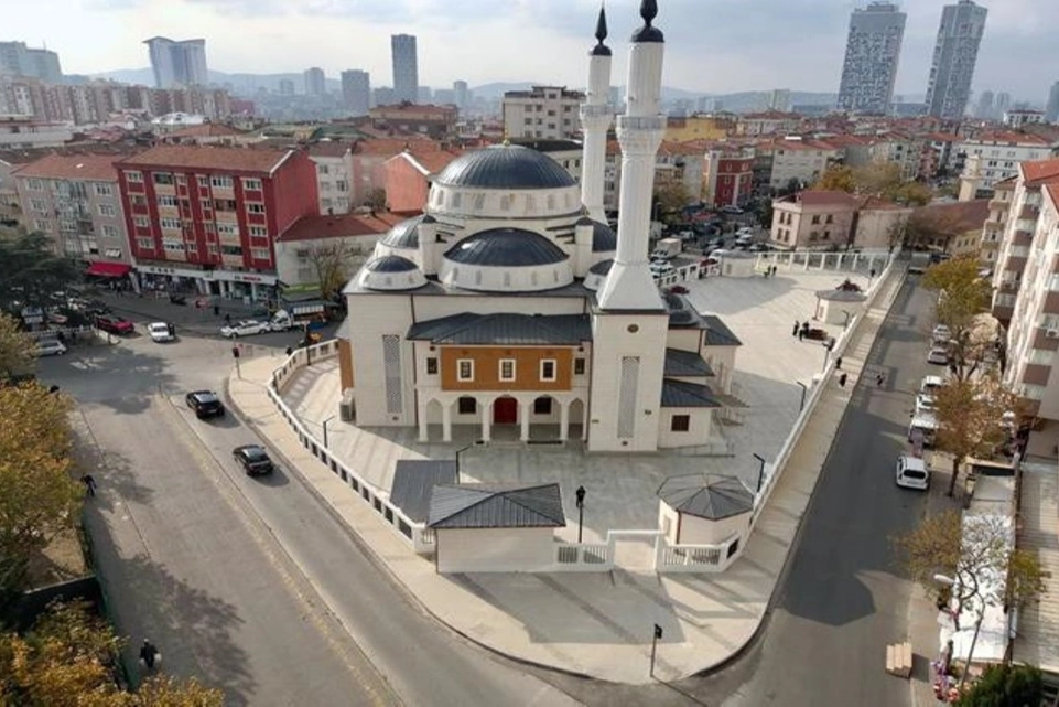 İBB'den ibadethanelere özel ilgi