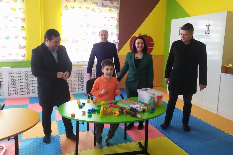 Bilecik Pazaryeri İlkokulu'na hayırsever destekli 'özel' sınıf