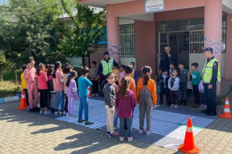 Bingöl'de Jandarma'dan 'hayat kurtaran' seminer